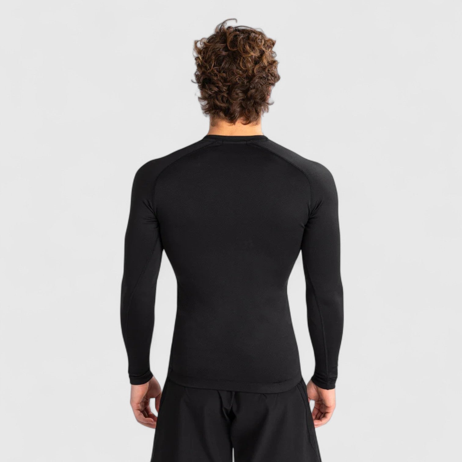 VENUM Contender rashguard med lange armer - CombatStore.no