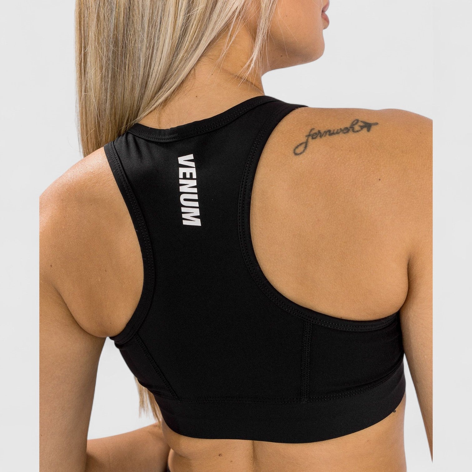 VENUM Essential Medium Impact Sports - BH - CombatStore.no