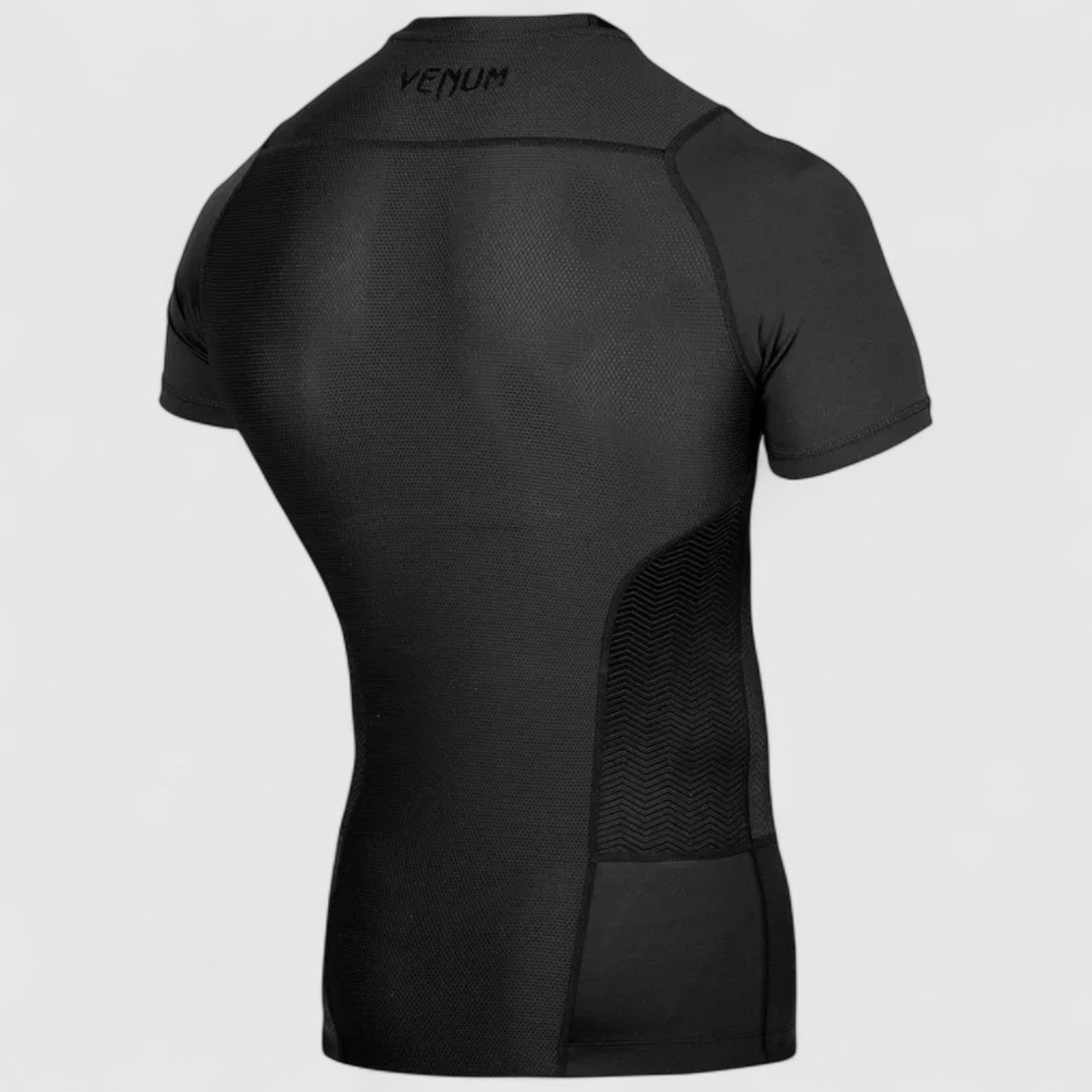 VENUM G - FIT Rashguard - Kort arm Svart - CombatStore.no