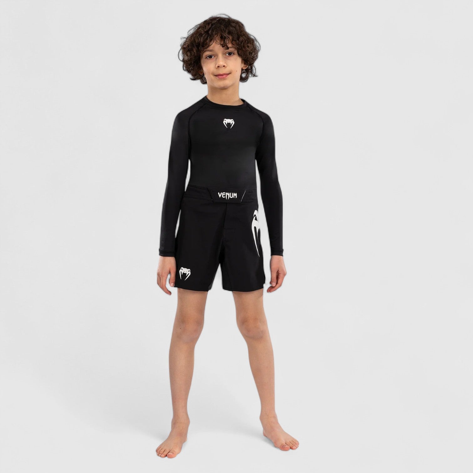 VENUM Light Kids Fight Shorts - Svart - CombatStore.no