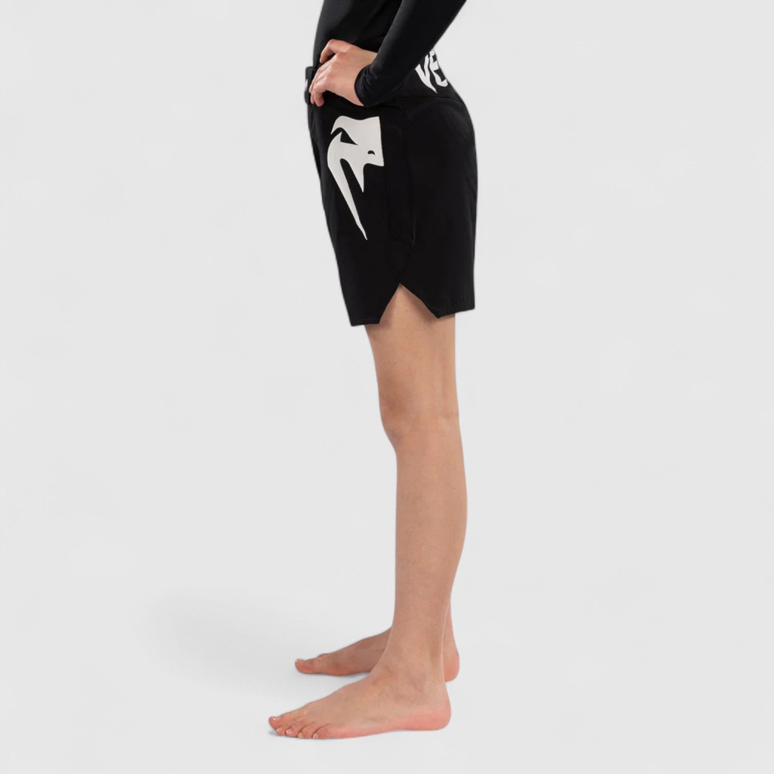 VENUM Light Kids Fight Shorts - Svart - CombatStore.no