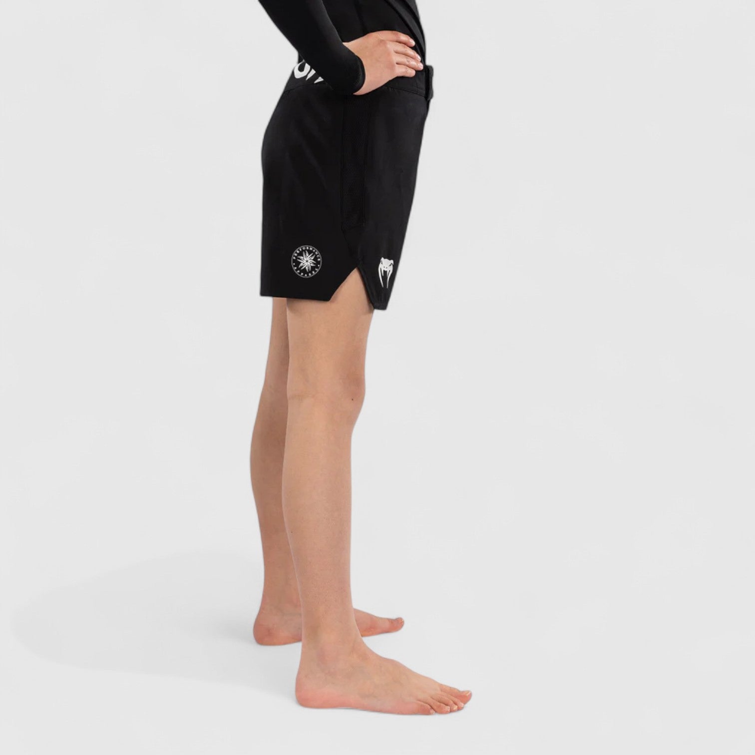 VENUM Light Kids Fight Shorts - Svart - CombatStore.no