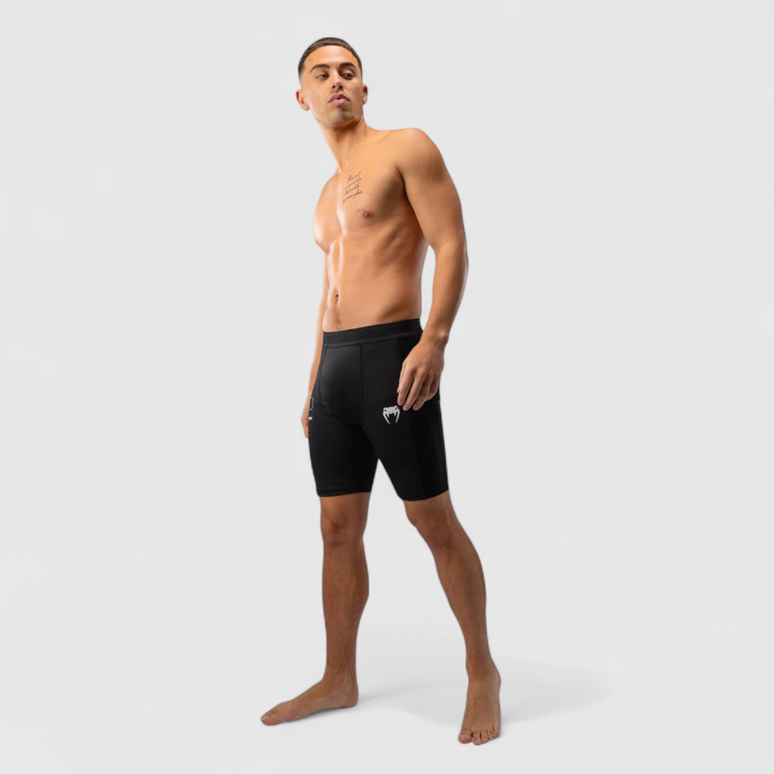 VENUM Tactical XT Vale Tudo Shorts - Svart og Rød - CombatStore.no