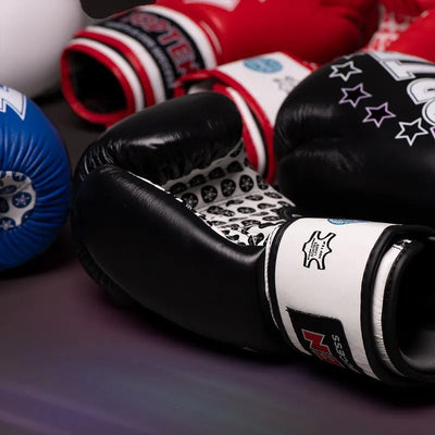 TOP TEN New Boksehansker Superfight 3000 - Rød og Blå 10oz - CombatStore.no