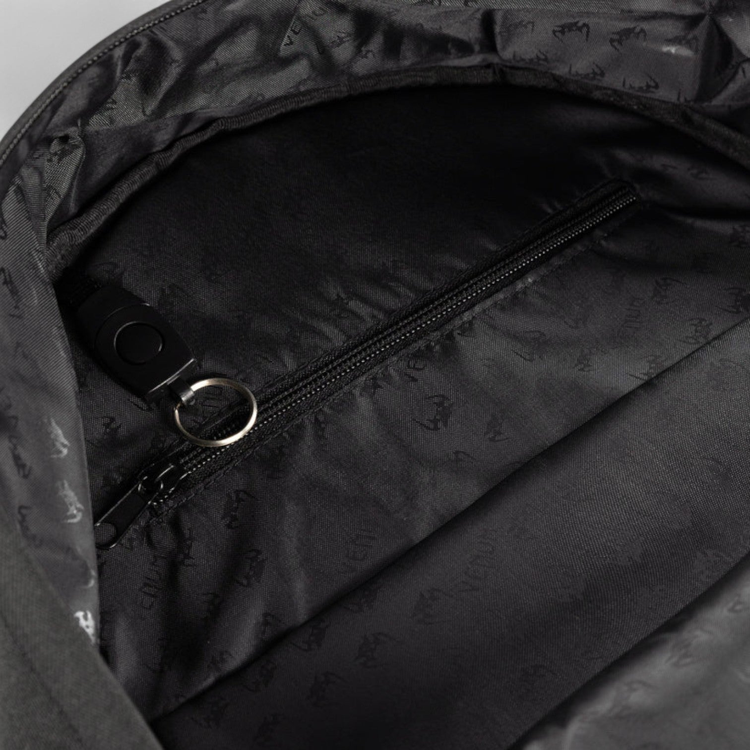 VENUM Essential Sportsbag - Combat Store AS